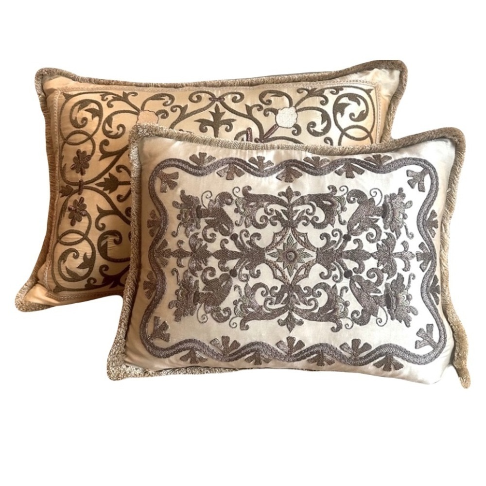 Gerry Nichol, Inc. NY NY Cushions‎ Silk Beaded Handcrafted Aubusson style